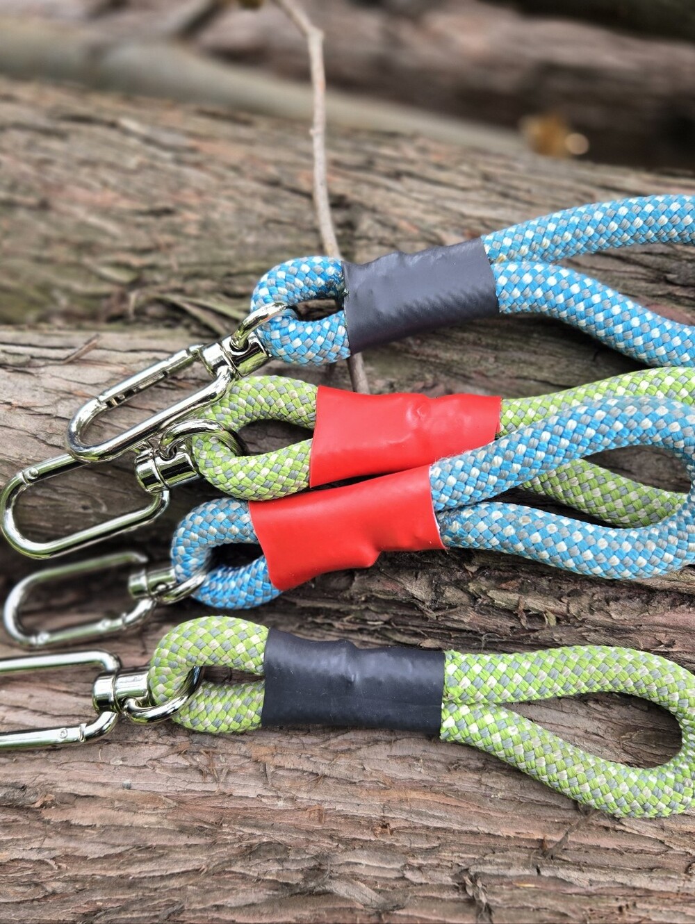 Handmade Climbing Rope Keychain - Picture 2 of 2